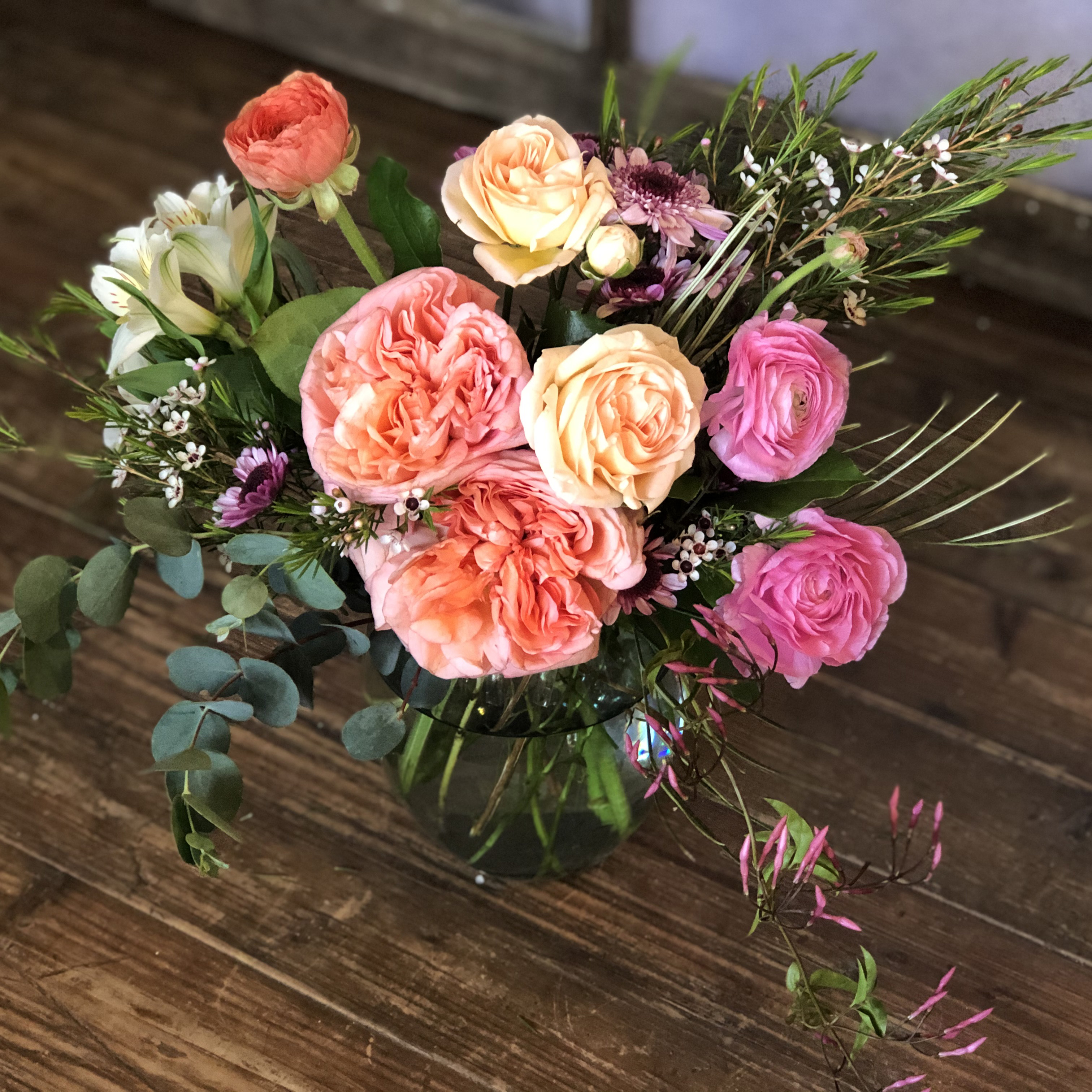 Deluxe Garden Arrangement :: Flowers By Nature