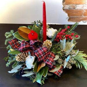 farmhouse cardinal centerpiece