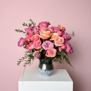 Ava - Mixed Rose Arrangement