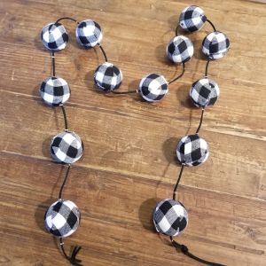 Black & White Ball Garland