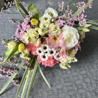 Pomander Square Bouquet Collection