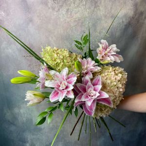 Fresh Pick: Hydrangea and Rose Lily - Bouquet