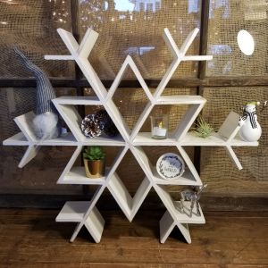 Snowflake Shelf
