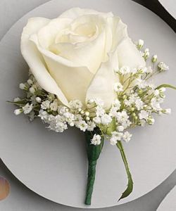 rose boutonniere
