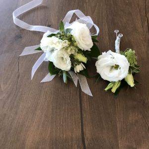 Lisianthus wrist corsage